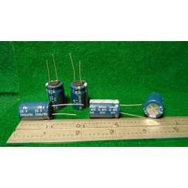 Nichicon (5) 2200uF 25 WV Radial Lead Electrolytic Capacitors NOS