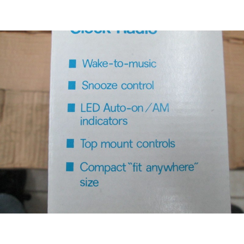 Emerson Vintage Antique Emerson AM FM LED Digital Alarm Clock