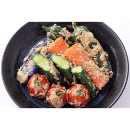 ISESOU Bran Nuka Miso. You can make Japanese pickles by adding cut vegetables (cucumbers, carrots, eggplants, etc.) to the bran miso you made. (Dry bran for replenishment 17.5oz)