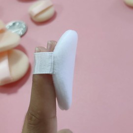 UUYYEO 12 Pcs 35mm Soft Microfiber Small Powder Puff Mini Round Makeup Powder Puffs Cosmetic Face Powder Puffs Makeup Loose Powder Pads Beauty Tools for Women White