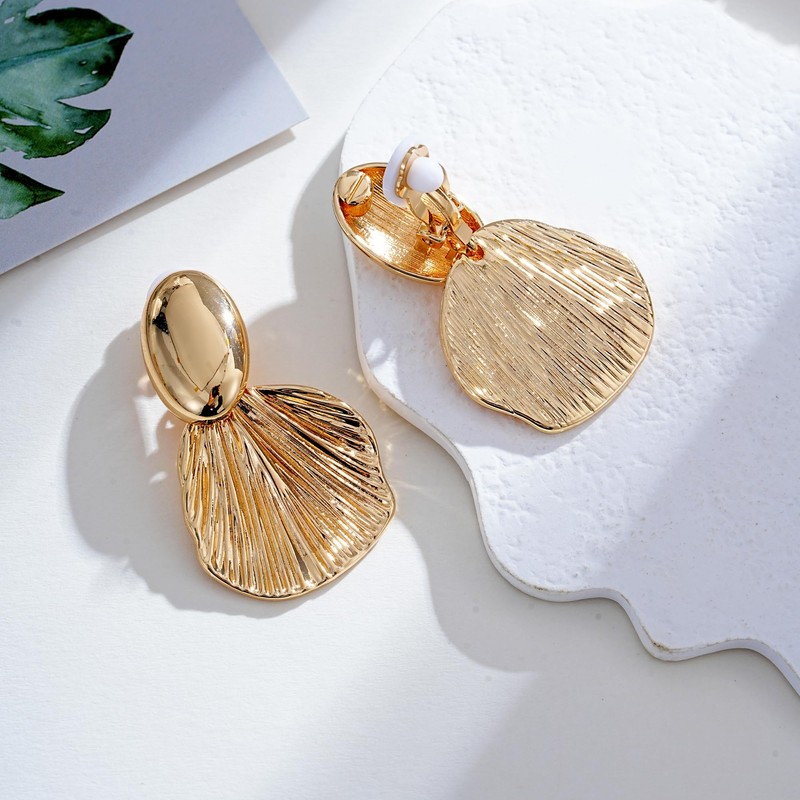FILMOON Gold-Plated Clip-On Earrings Non-Pierced Fan Shell Statement Earrings Textured