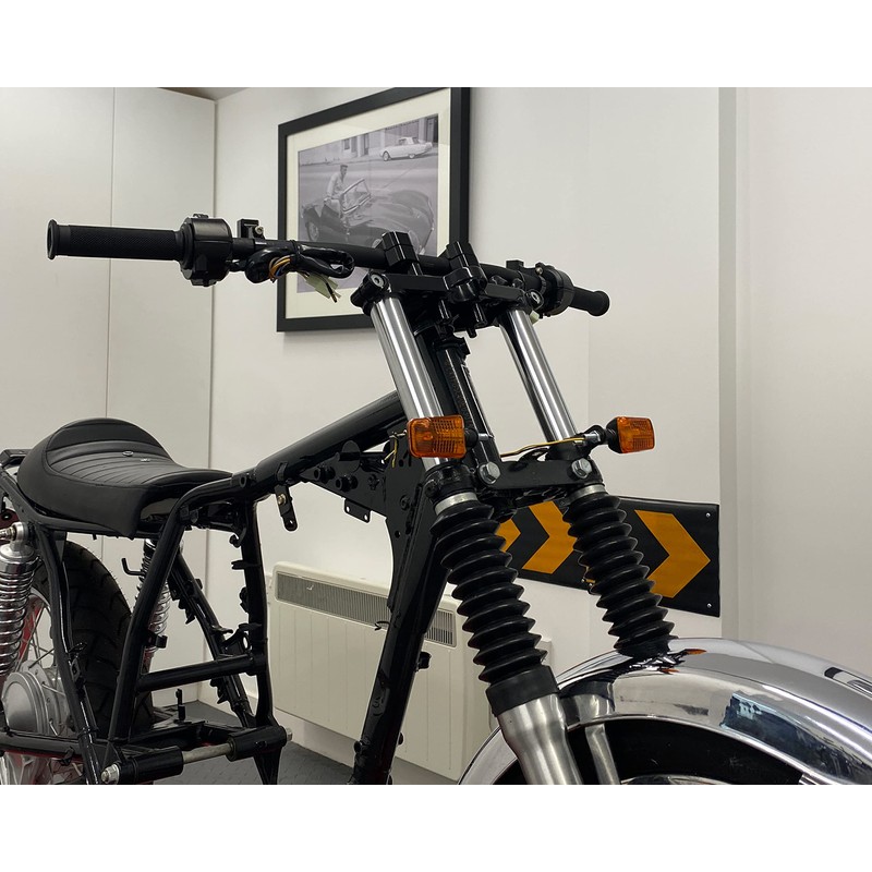 Motorcycle 21 W Indicator Pair Black with Yellow Lenses