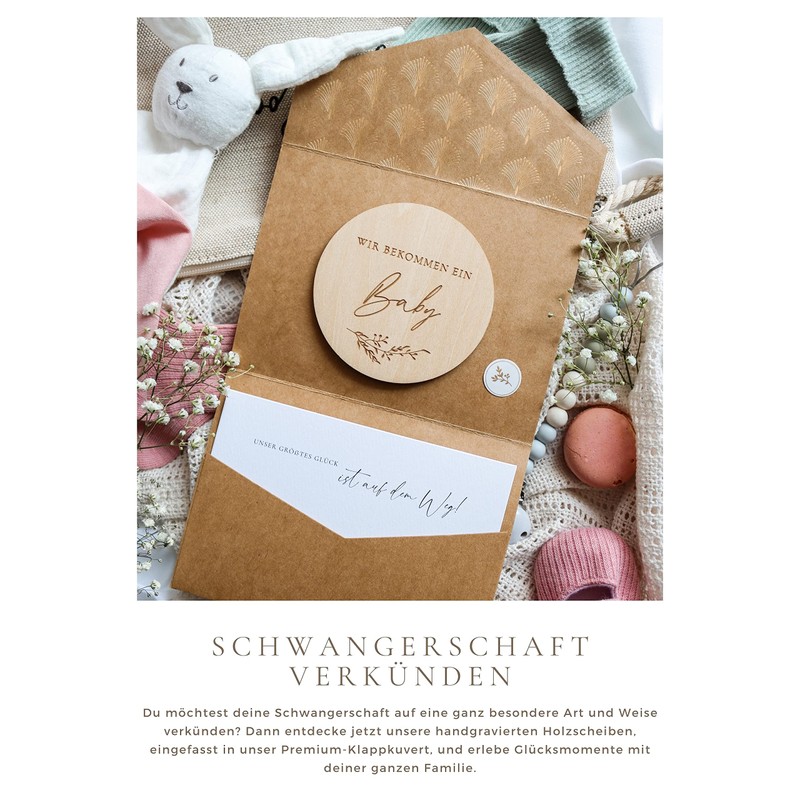 Joli Coon Wooden Disc with Folding Envelope and Seal Sticker