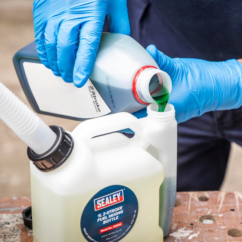 1L 2-Stroke Fuel Mixing Bottle, White