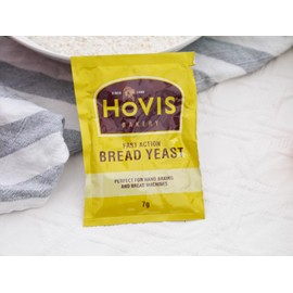 Hovis Bread Yeast, Fast Action 6 X 7g | A blend of dried yeast and bread improvers | Suitable for Vegetarians