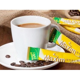 Korean Coffee Maxim Premium Instant Flavored Coffee Mix Sticks (20 Sticks, Mocha Gold Mild)