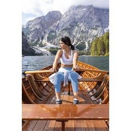 Capri Leggings for Women with Pockets - High Waisted Tummy Control No See Through Workout Soft Yoga Pants Light Blue