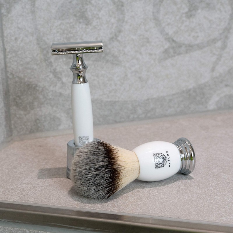 WLDOHO Vegan Shaving Brush with Wooden Handle Made of High-Quality