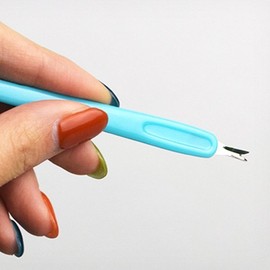 V-shaped nail cuticle remover stick cutter / v자형 손톱 큐티클제거 밀대 스틱 커터