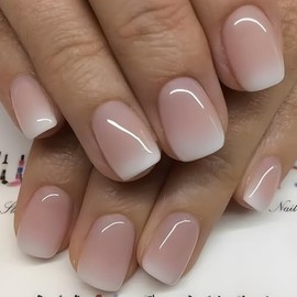 Uñas Postizas Francesas De Presión - Uñas Cortas Cuadradas Con Degradado Rosa Y Blanco Y Diseño - Uñas Acrílicas Brillantes - Uñas Adhesivas De Cobert