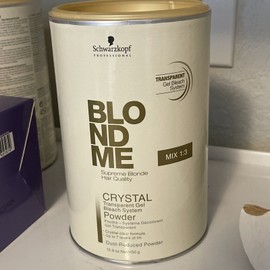 Schwarzkopf BLONDME Bleach SUPREME BLONDE SYSTEM CRYSTAL TRANSPARENT GEL POWDER
