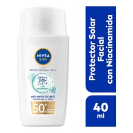 NIVEA SUN Protector Solar Facial Derma Skin Clear Anti-Imperfecciones FPS50 40ml con Niacinamida, previene brotes y no obstruye poros, ideal para piel grasa y/o con tendencia al acné