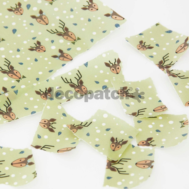 Décopatch - Ref C726O - Light Green Christmas Reindeer Print
