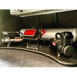 JY Performance Manifold Stand Pedestal Mounting Bracket Fits Air Lift Airlift 3P / 3H / V2 Mount, 45 Degree Mount