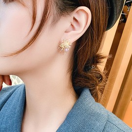 Exquisite Gold Rhinestone Firework Stud Earrings for Women,Colored Vintage Zircon Statement Earrings,Charming Wedding Brides Bridesmaids Jewelry Accessories, Large, Alloy Steel, No Gemstone
