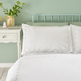 Catherine Lansfield Scallop Border Embroidery Single Duvet Cover Set with Pillowcase White/Green
