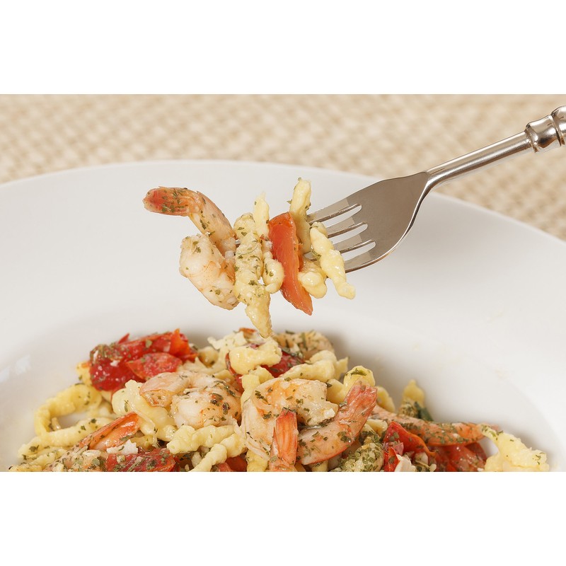 Muxel's spaetzle Wonder: Spätzle Board/Spätzle Noodle Strainer Scraper in Blue