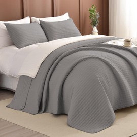 Masaca Oversized Queen Quilt (100"x106"),Grey Lightweight Bedspreads & Coverlets Ultra Soft Microfiber Summer Gray Extra Large Quilt Bedding Set 3 Pieces