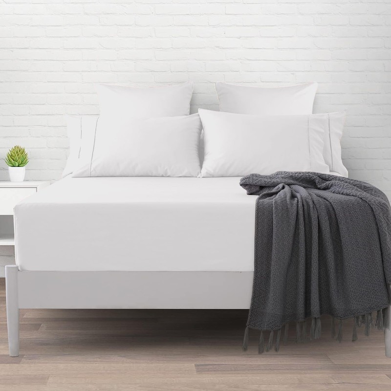 Imperial Rooms Double Fitted Sheet Brushed Microfiber White Bed Sheets