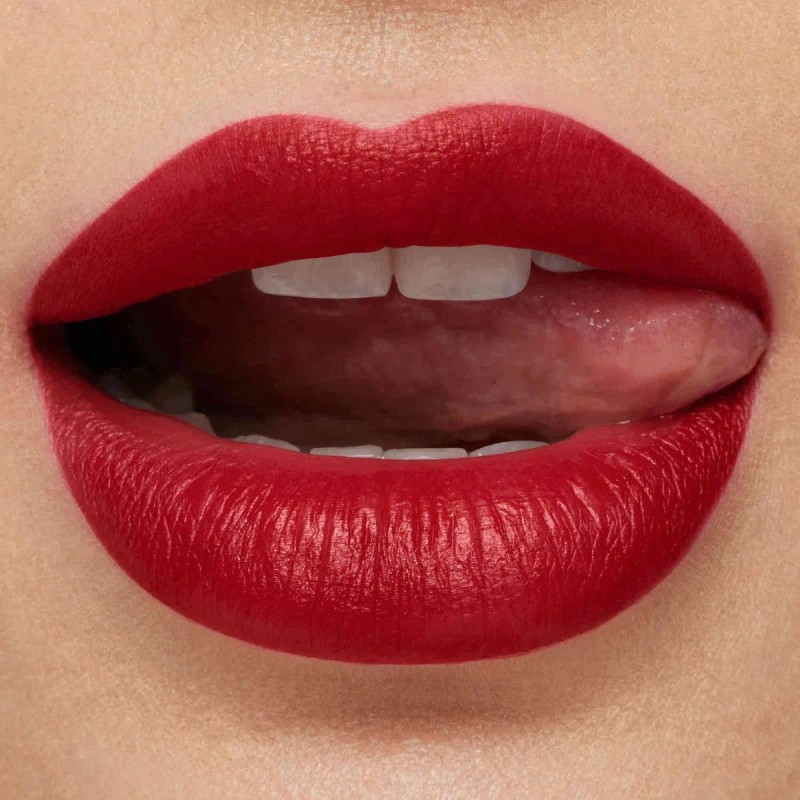 Labial Mac Macximal Silky Matte Tono Russian Red