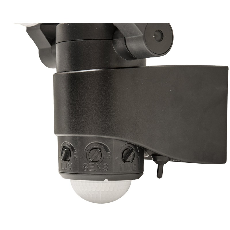 Maxsa 43218RS Battery-Powered Motion-Activated Dual-Head LED Security Spotlight, Black