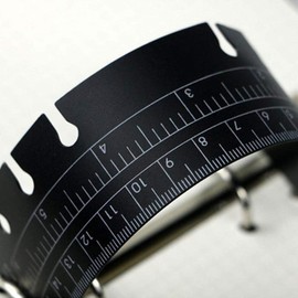 Flexible Ruler Black Plastic Notebook Folder Ruler Shatterproof Bendable PVC Side Divider Soft 6 Hole Ruler with Scale for A6 Ring Binder Journal Organizer (15cm)