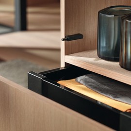 TIP-ON 956A1004 – Schäpper, push to open, colour: black by Blum