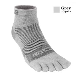 KWUKOTY 3 Pairs COOLMAX CORE Cushioned Lightweight Sport Toe Running Quarter Socks - Men’s 4-7, Women’s 5-8 Grey