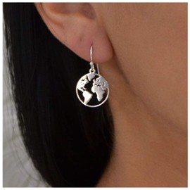 TseenYi Boho Earrings World Map Pendant Natural Map Dangle Earrings Chic Minimalist Earrings Jewelry for Women Girls Metal Silver