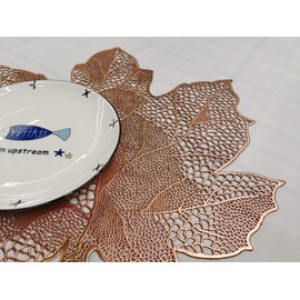 Hosoncovy 4 Pack PVC Placemats Maple Leaf Placemats Waterproof Oilproof Table Placemats Set of 4 Decorative Placemats for Home Table Wedding Party (Rose Gold)
