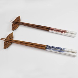 1 Pair Couple Chopsticks, Painted Chopsticks, Paulownia Box, Celebration Wave + Chopsticks Rest Holly 2 Pairs Made in Japan