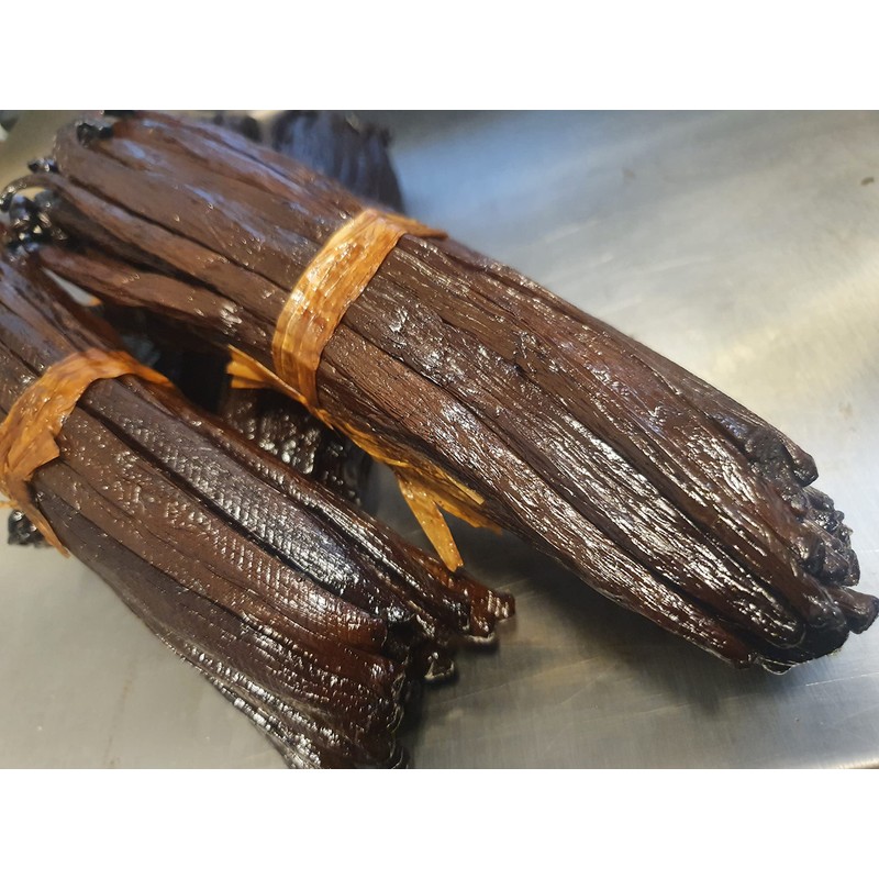 100 GRAM VANILLA PODS MADAGASCAR PREMIUM Black and Brown