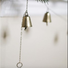 Antique Gold Finish Bell Garland, Brass Bell Chain Garland, Scandinavian Garland, Mini Bell Christmas Garland, European Farmhouse Decor