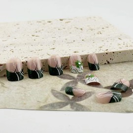 MERVF Square Press on Nails Short Fake Nails Green White French Tip Glue on Nails Shamrock Press ons with Stripe Design Acrylic St Patrick's Day Spring Squoval False Nails for Women Glossy 24pcs