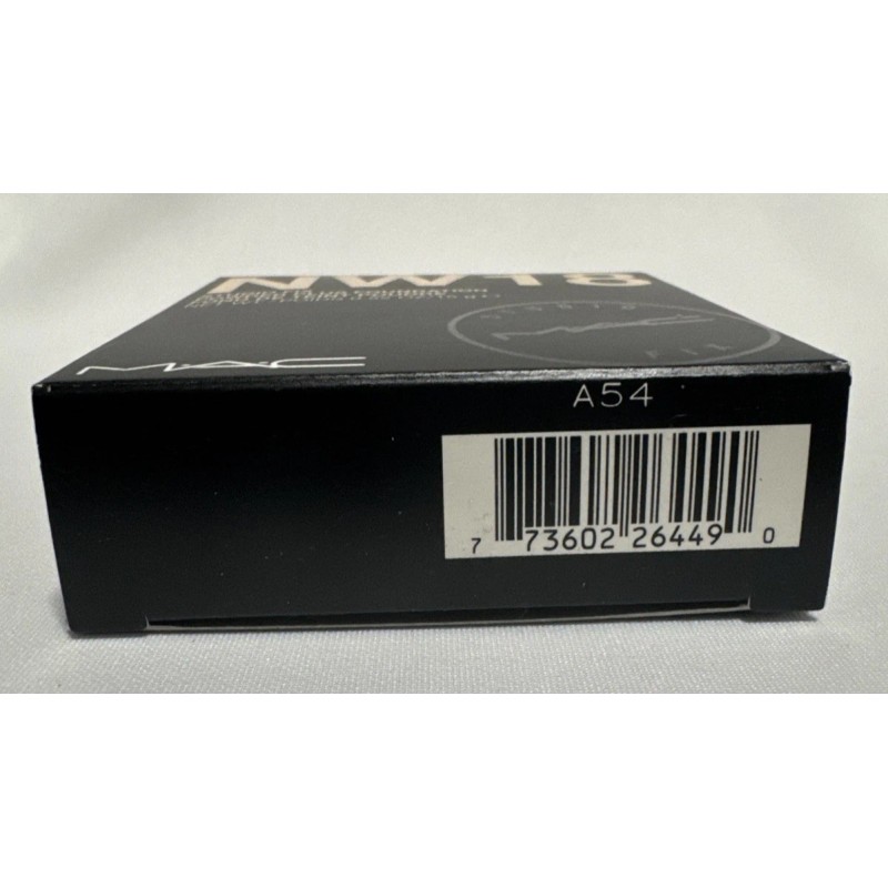 M·A·C MAC Studio Fix Powder Plus Foundation Shade NW18 Full