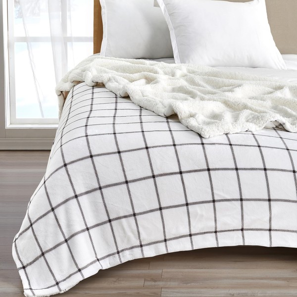 Great Bay Home Sherpa Fleece and Velvet Plush King Throw