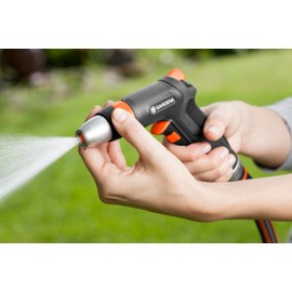 Gardena Premium Cleaning Syringe: Robust Water Sprayer for Cleaning and Watering, with Pulse Trigger and Permanent Lock, Frost Protection (18305-20)