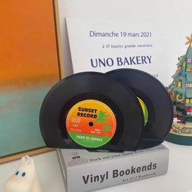 Modern Bookends for Shelves Retro Vinyl Record Design Bookends Decorative Bookends for Vintage Lovers, Music Lovers Decorative Book Stopper for Home (Hawaii)
