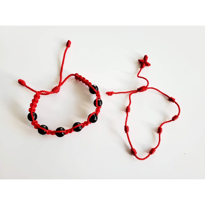 Pulcera Roja de Siete Nudos y Pulcera de piedras Azabache