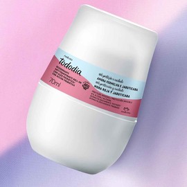 Natura Tododia Amora Vermelha e Jabuticaba Roll-On Antiperspirant Deodorant For Women 2.36 Fl Oz 70ml Red Berries