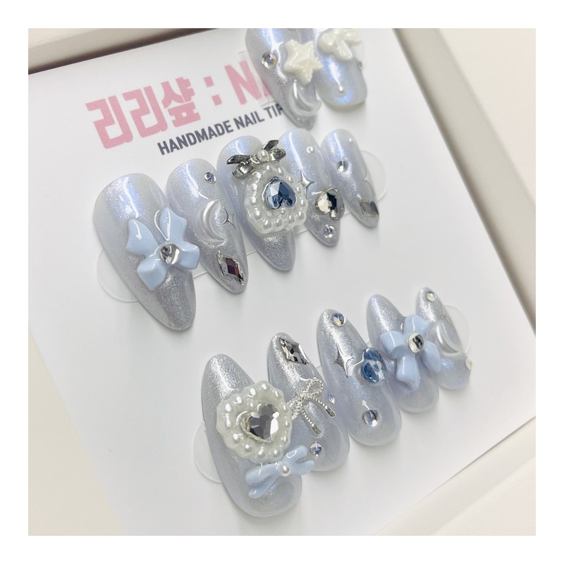Metallic Blue Beam Handmade Nail Tips - Short Almond /