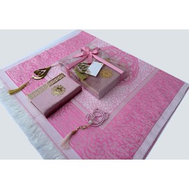 Full Quran Prayer Rug Gift Set, Arabic Velvet Covered Quran (Size: 6.70x4.70 İnc/17x12cm) and Beads I Perfect Islamic Gift for Men&Women,Prayer Mat,Holy Quran (Rose) s1