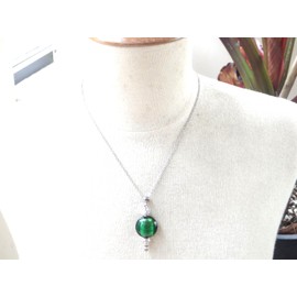 Handmade necklace with flat green lampwork glass beads and silver-plated brass, vintage style, made in France