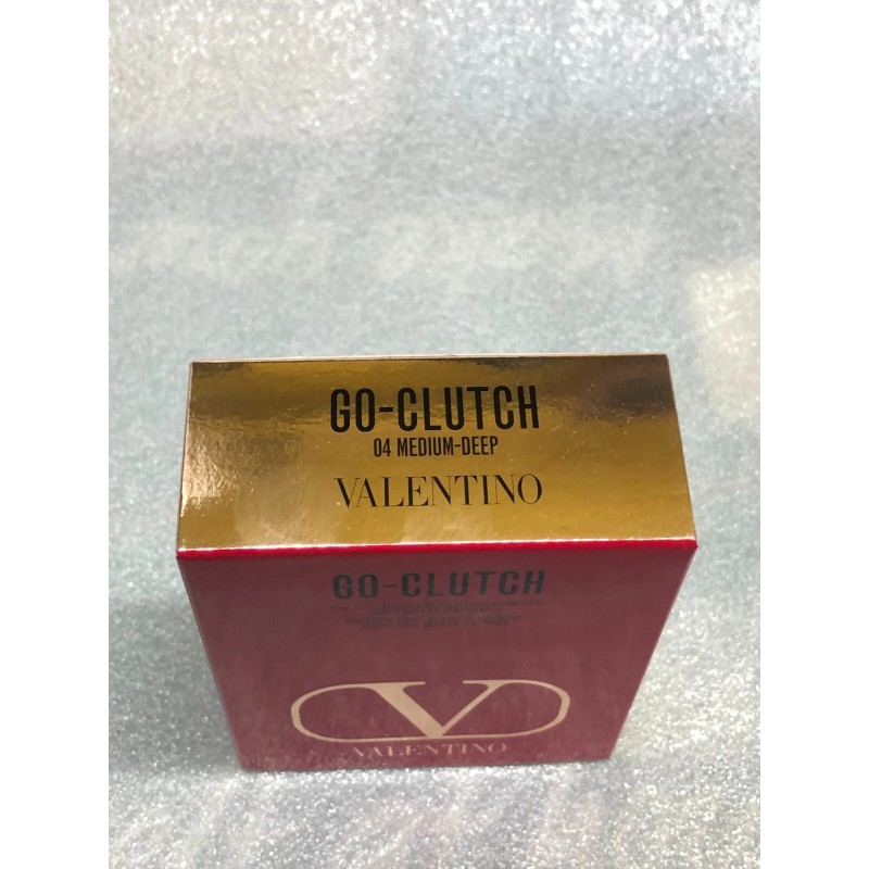 Valentino Go-Clutch Refillable Radiant Setting Powder 04 Medium Deep