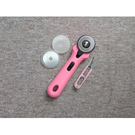 FeiLyKi Rotary Cutter-45mm Fabric Cutter wheelcutter, 10 Replacement Rotary Blades-FLK3015