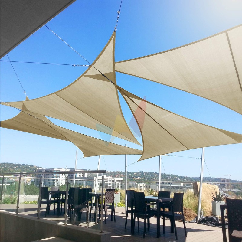 Windscreen4less 7' x 7' x 7' Triangle Sun Shade Sail