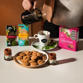 Cafe Quindio Barranquero Gift Set - The Best Assortment of Coffee Products - 1 Gourmet Ground Coffee + 1 Genova Ground Coffee + 2 Milk Caramel + 1 Cafecitas Cookies