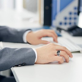 Uloveido Fashion Motorcycle Punk Ring for Men Boys Stainless Steel Wide Biker Cocktail Ring for Sport Holiday Birthday Gift Y510