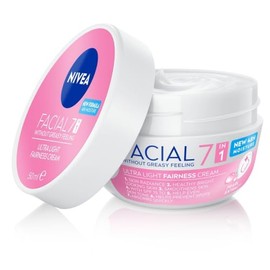 NIVEA Crema Facial Hidratante Aclarante 5 En 1 Aclarado Natural (200 ml), crema de sensacin ligera y rpida absorcin 24 horas de humectacin sin...     