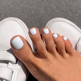CEWEWP White Press on Toenails Square Fake Toenails Gloss Glue on Toenails Full Cover Solid Color Acrylic Toenails Cute Short False Toenails Summer Beach Artificial Toenails for Women and Girls